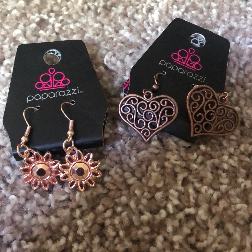 Costume jewelry-earrings